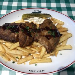 O'Learys - Do not order the baby back ribs they suck!