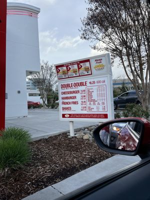 In-N-Out Burger by null