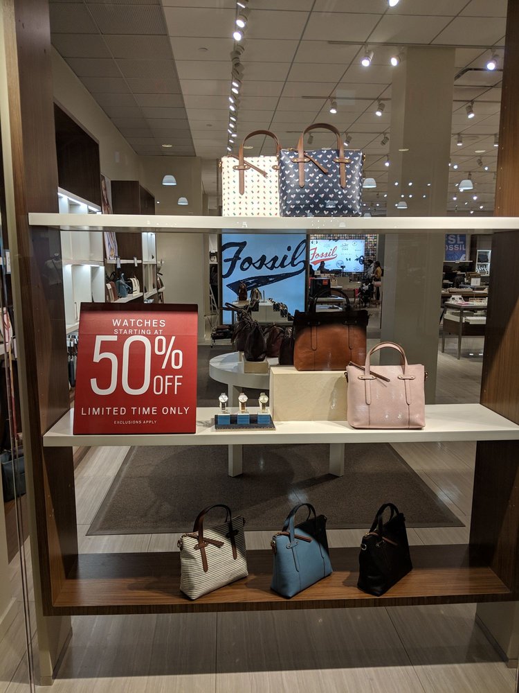 fossil canada store