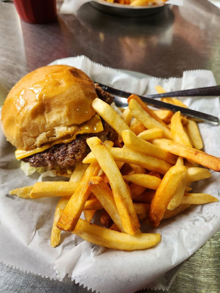 ROCK CAFE Updated June 2024 236 Photos & 209 Reviews 114 W Main