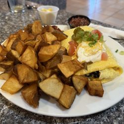 Carrs Restaraunt - Omelette and home fries