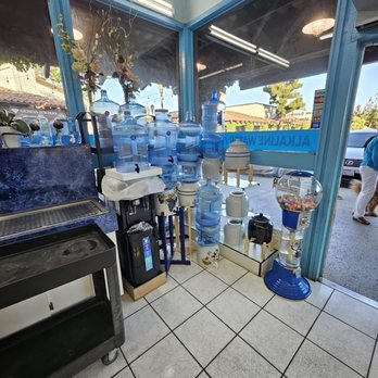 Canyon Crest Ice Cream & Water - Bottled water - Ice Cream & Frozen Yogurt Near Me - Riverside, California Canyon Crest Ice Cream & Water - Bottled water - Ice Cream & Frozen Yogurt Near Me - Riverside, California