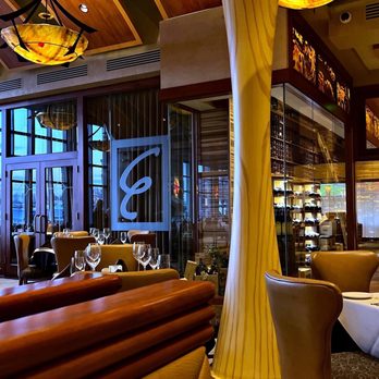 Eddie Merlot's - Inside Restaurant - Steakhouses Near Me - Ashburn, Virginia