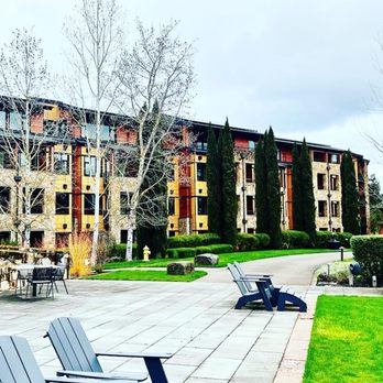 The Allison Inn and Spa - Terrace - Hotels Near Me - Newberg, Oregon