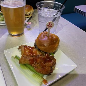 Five Iron Golf - Sports Bars Near Me - Shaker Heights, Ohio