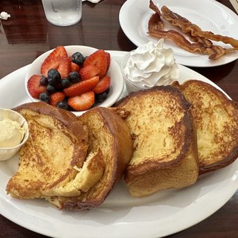 Stacks Kitchen - Glorious French Toast and bacon - Breakfast & Brunch Near Me - Matthews, North Carolina Stacks Kitchen - Glorious French Toast and bacon - Breakfast & Brunch Near Me - Matthews, North Carolina