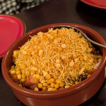 Veedu Indian Kitchen & Lounge - Samosa chaat - Indian Near Me - Midland, Michigan
