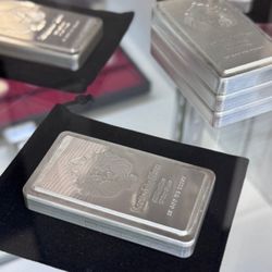 Money in Your Pocket - Silver 10 oz Scottsdale bar