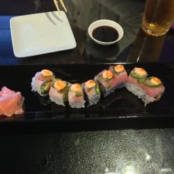 Mitsu Neko Fusion Cuisine and Sushi - Spicy Land roll - tuna, avocado, jalapeño.  A favorite of my entire family.  Bravo! Mitsu Neko... If you like it hot.