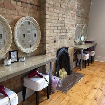Iam Yoga - Vanity desk - Yoga Near Me - Toronto, Ontario
