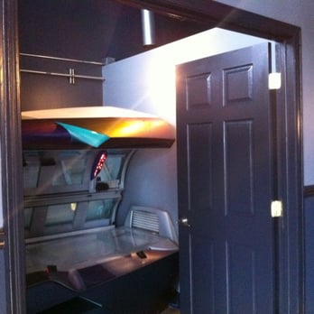 L.A. Tan - I Love The Color Tone - Spray Tanning Near Me - Chicago, Illinois L.A. Tan - I Love The Color Tone - Spray Tanning Near Me - Chicago, Illinois