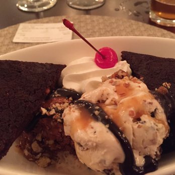 The Carolina Dining Room - Brownie Sundae: Carolina Dining Room at Pinehurst - New American Near Me - Pinehurst, North Carolina The Carolina Dining Room - Brownie Sundae: Carolina Dining Room at Pinehurst - New American Near Me - Pinehurst, North Carolina