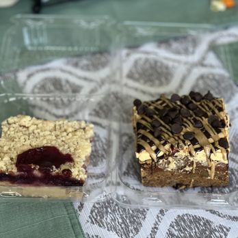 Hive Bakery - Bakeries Near Me - Flower Mound, Texas