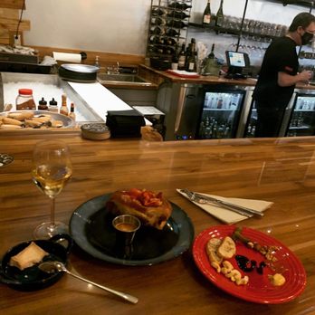 The ABC Store - Chardonnay, Lobster Roll, Truffle Goat cheese, and a tiny sampler - Beer, Wine & Spirits Near Me - Mount Pleasant, South Carolina The ABC Store - Chardonnay, Lobster Roll, Truffle Goat cheese, and a tiny sampler - Beer, Wine & Spirits Near Me - Mount Pleasant, South Carolina