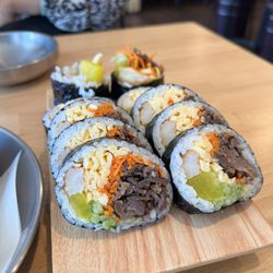 Moon’s Kitchen - Bulgogi gimbap 불고기 김밥