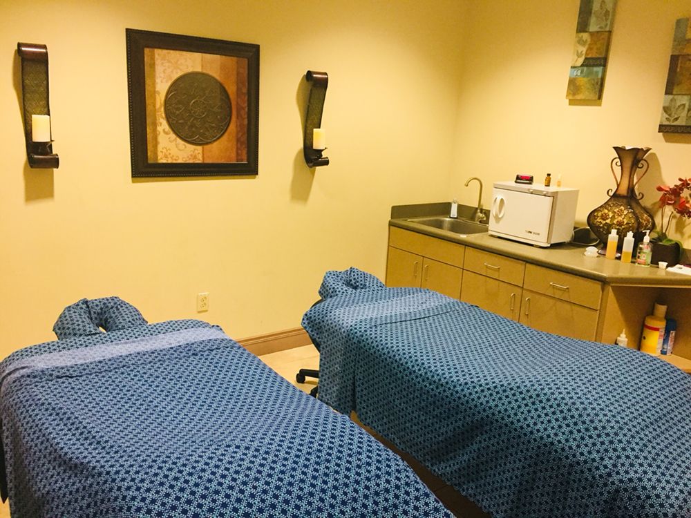 Massage by Morakot Logo