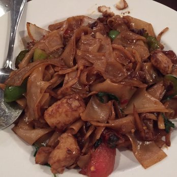 Turmeric Thai Kitchen - Drunken noodles with fish - Thai Near Me - La Jolla, California Turmeric Thai Kitchen - Drunken noodles with fish - Thai Near Me - La Jolla, California
