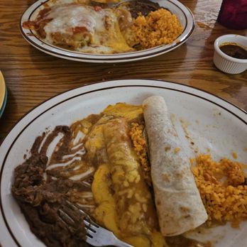 Sabino’s Mexican Cocina - This is the forest cove dinner - Mexican Near Me - Humble, Texas