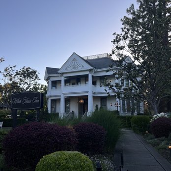 White House Napa - Hotels Near Me - Napa, California White House Napa - Hotels Near Me - Napa, California