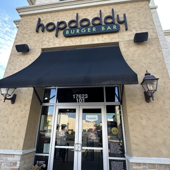 Hopdoddy Burger Bar - Exterior 6/2023 - Burgers Near Me - San Antonio, Texas Hopdoddy Burger Bar - Exterior 6/2023 - Burgers Near Me - San Antonio, Texas