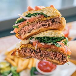 Leftovers Cafe - Brisket & Short Rib Blend Burger