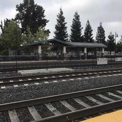 Lawrence Caltrain Station