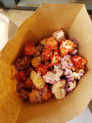 Kat Saka's Kettle by null