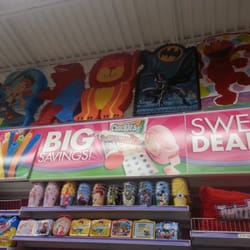 Party City - Piñatas