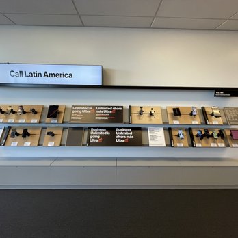 Verizon - Mobile Phones Near Me - Perris, California