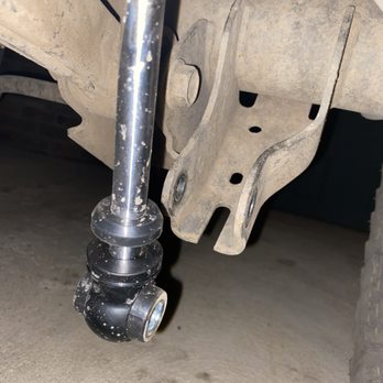 Off-Camber 4x4 Garage - Rear shock - Auto Customization Near Me - Windsor, Colorado