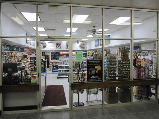 AMC TERMINAL AAFES SHOPPETTE - CLOSED - 355 Mayima Ave, Hickam AFB, HI