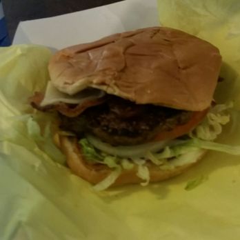Giant Burger - Giant bacon - Burgers Near Me - Arnold, California Giant Burger - Giant bacon - Burgers Near Me - Arnold, California