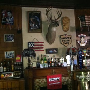 Homestead Barr - a bar with a deer head on the wall - Bars Near Me - Oak Lawn, Illinois Homestead Barr - a bar with a deer head on the wall - Bars Near Me - Oak Lawn, Illinois