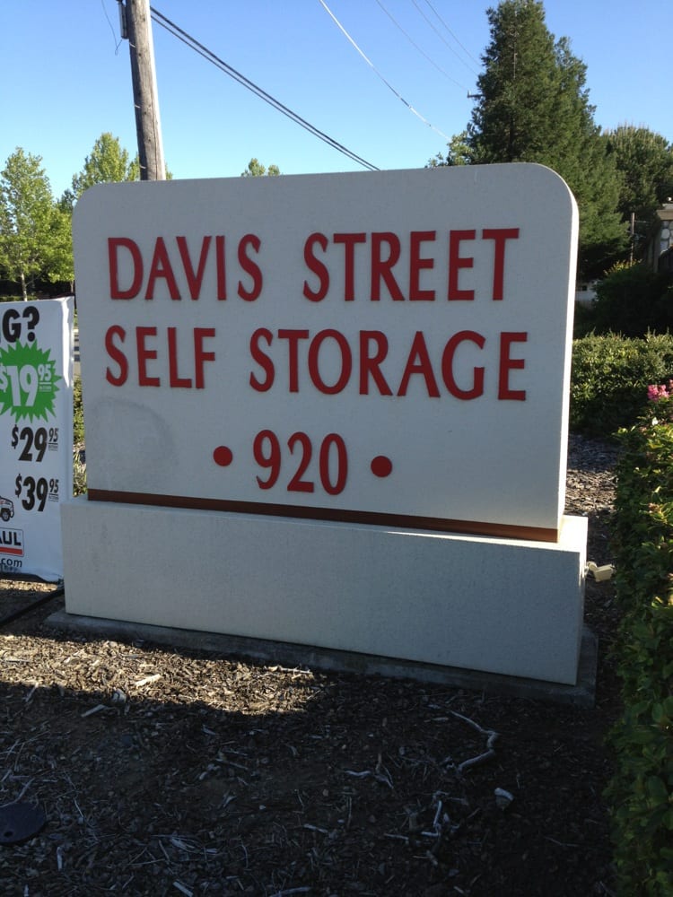 DAVIS STREET SELF STORAGE Updated September 2024 12 Reviews 920