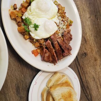 Diego's Farm - Carne Asada Skillet - Breakfast & Brunch Near Me - Las Vegas, Nevada Diego's Farm - Carne Asada Skillet - Breakfast & Brunch Near Me - Las Vegas, Nevada