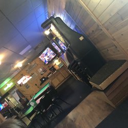 Beacon Sports Bar & Grill - Restaurant