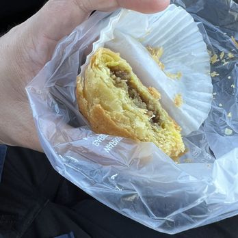 Ruby King Bakery - Curry Beef - Bakeries Near Me - Oakland, California