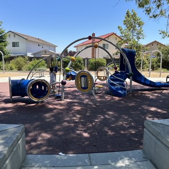 Greenwood Park - Kiddy Playground - Parks Near Me - Hayward, California