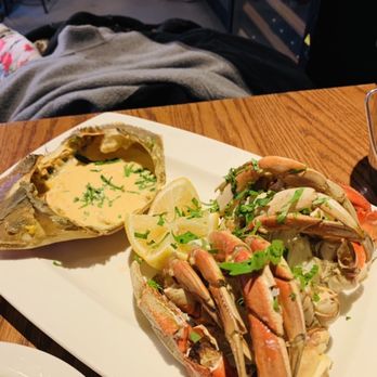 Taylor Shellfish Oyster Bar - Seafood Near Me - Seattle, Washington