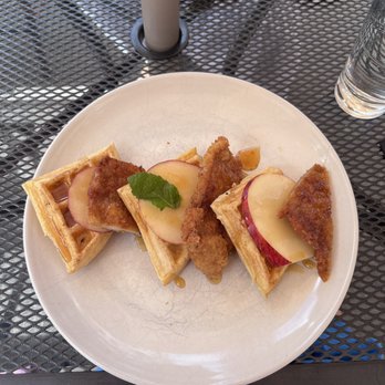Parla - Chicken & Waffles - Italian Near Me - Boston, Massachusetts Parla - Chicken & Waffles - Italian Near Me - Boston, Massachusetts