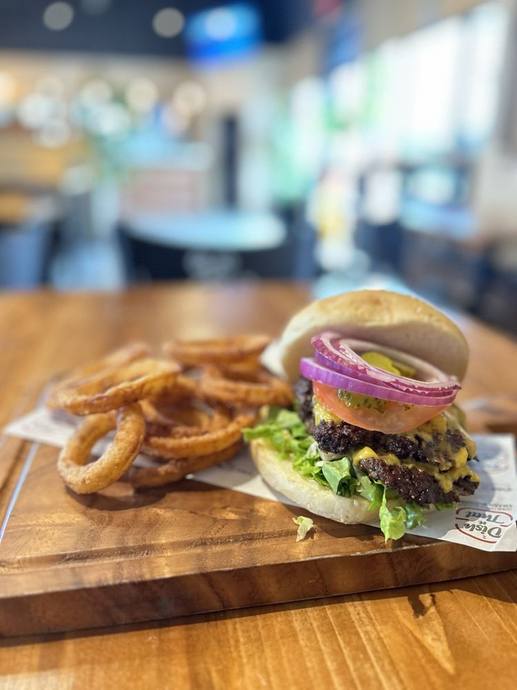 DISH N THAT Updated October 2024 44 Photos & 13 Reviews 146