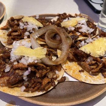 El Chingon - Al pastor tacos - Sandwiches Near Me - Philadelphia, Pennsylvania El Chingon - Al pastor tacos - Sandwiches Near Me - Philadelphia, Pennsylvania