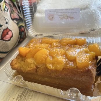 Pookie Crack Cakes - The peach cobbler cake. - Bakeries Near Me - Chicago, Illinois Pookie Crack Cakes - The peach cobbler cake. - Bakeries Near Me - Chicago, Illinois