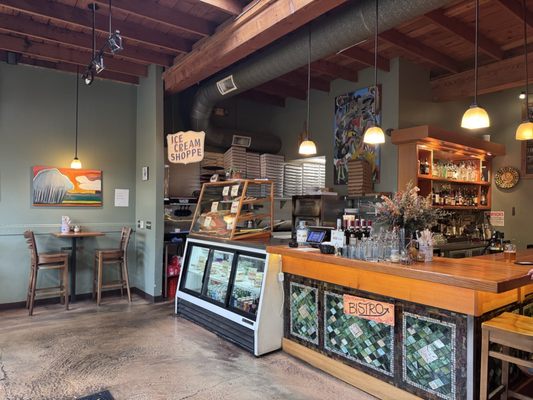 Fino Bistro & Pizzeria by null