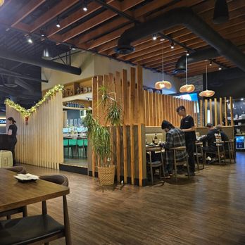 Zu Izakaya - Sushi Bars Near Me - Phoenix, Arizona