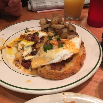 Arturo's Underground Cafe - Cafes Near Me - Austin, Texas