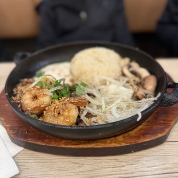 Pho Nic - Sizzling Surf & Turf Pepper Rice - Noodles Near Me - Fountain Valley, California Pho Nic - Sizzling Surf & Turf Pepper Rice - Noodles Near Me - Fountain Valley, California