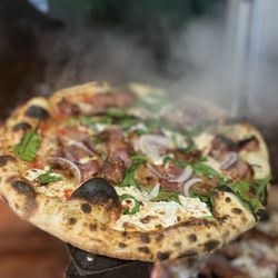 KT Pizza - Popeye with spinach, pancetta, red onion and garlic