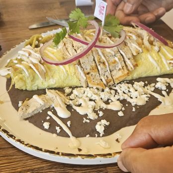 Madres Brunch - Chicago omlette - Breakfast & Brunch Near Me - Placentia, California