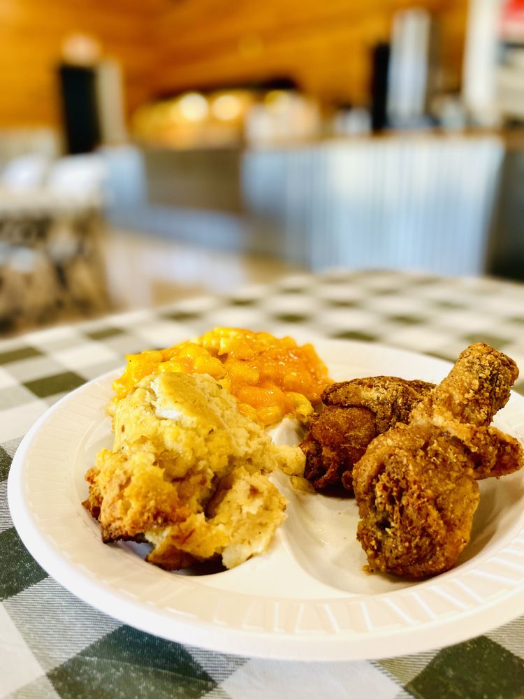 Laney’s Cajun & Country Cooking Logo